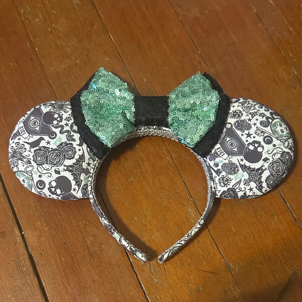 Custom Haunted Mansion Theme Minnie Ears